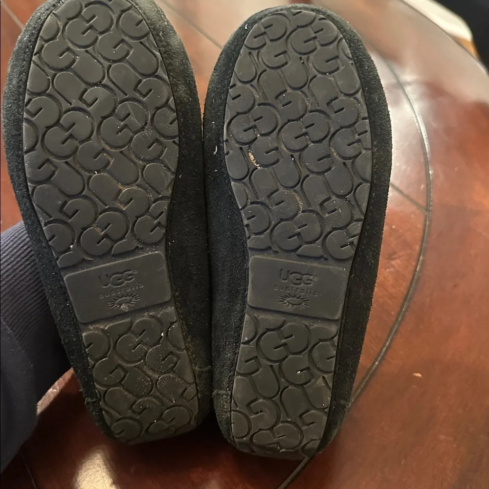 UGG Dakota Slippers Girl's 3 Black Suede Shearling Lined Cozy Slip On Shoes